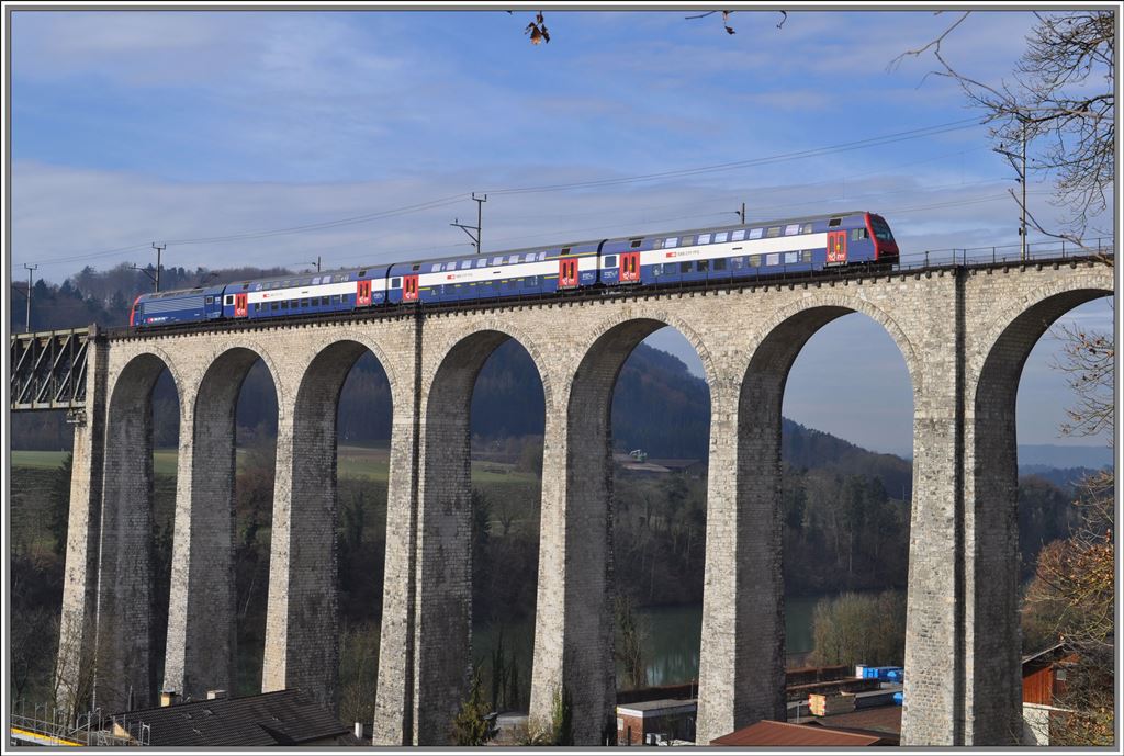 S5 18534 nach Rafz auf dem Eglisauer Rheinviadukt. (08.03.2013)