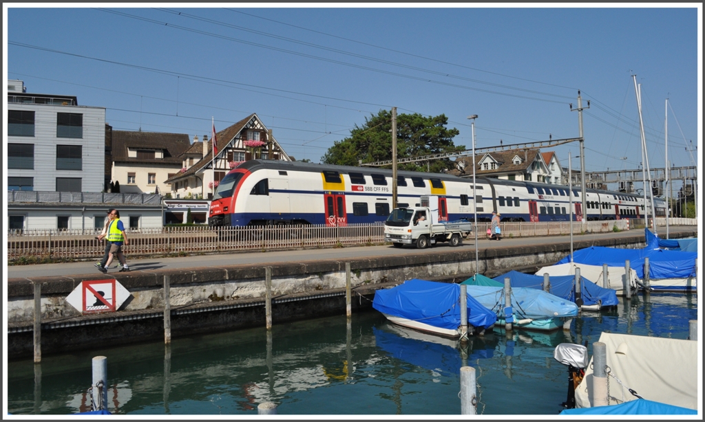 S8 18833 mit 514 049-6 in Wdenswil. (20.08.2012)