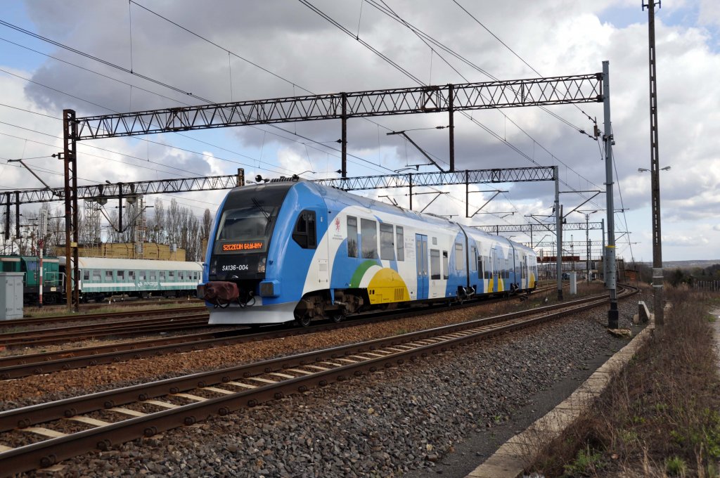 SA136 004 in Szczecin Port Centralny (31.03.2012) 