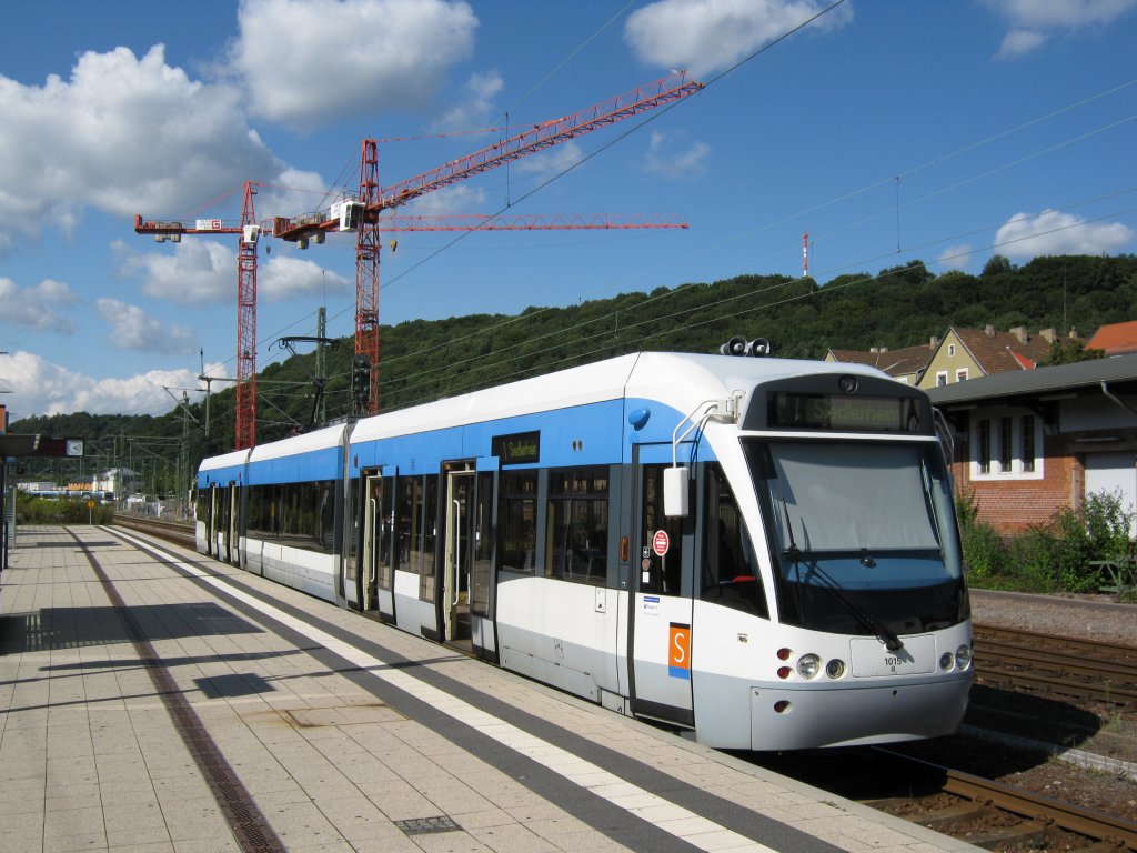 Saarbahn in Saarbrcken Brebach. Die Aufnahme des Foto war am 28.08.2010.