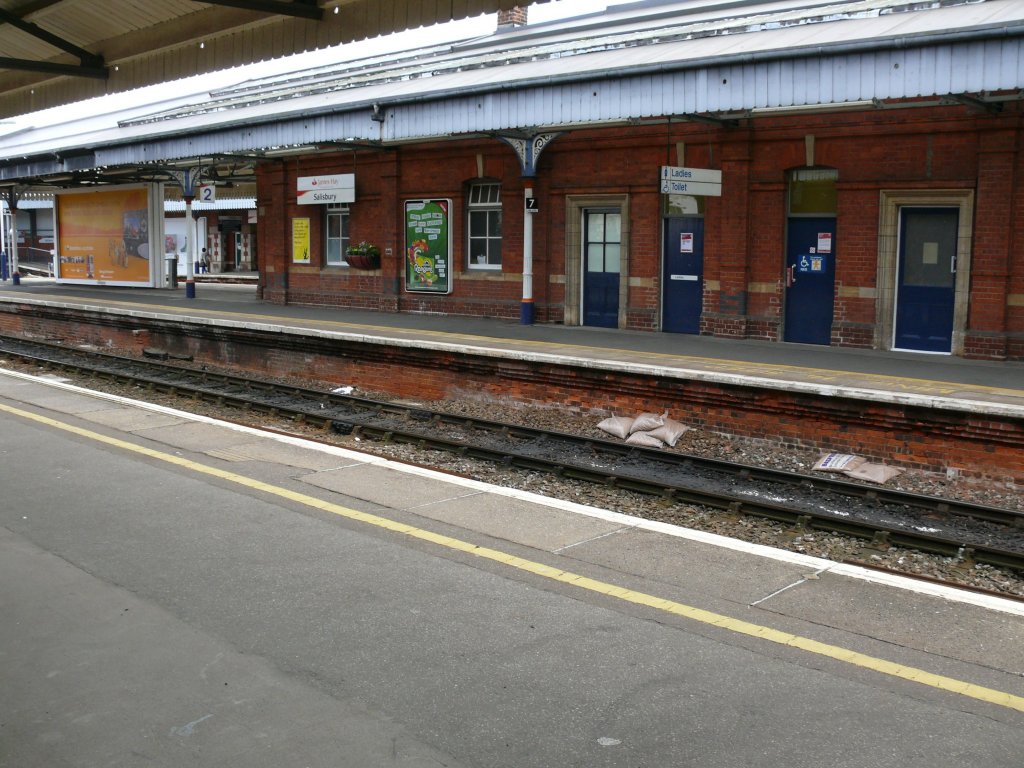 Salisbury Station 14.07.2009