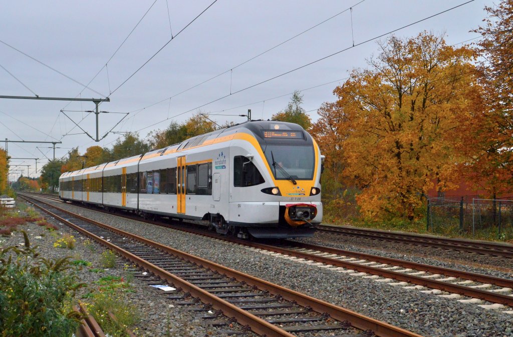 Samstag den 20.10.2012 kommt ein Eurobahn ET 7.08 als RE 13 nach Hamm durch den Bahnhof Korschenbroich gefahren.