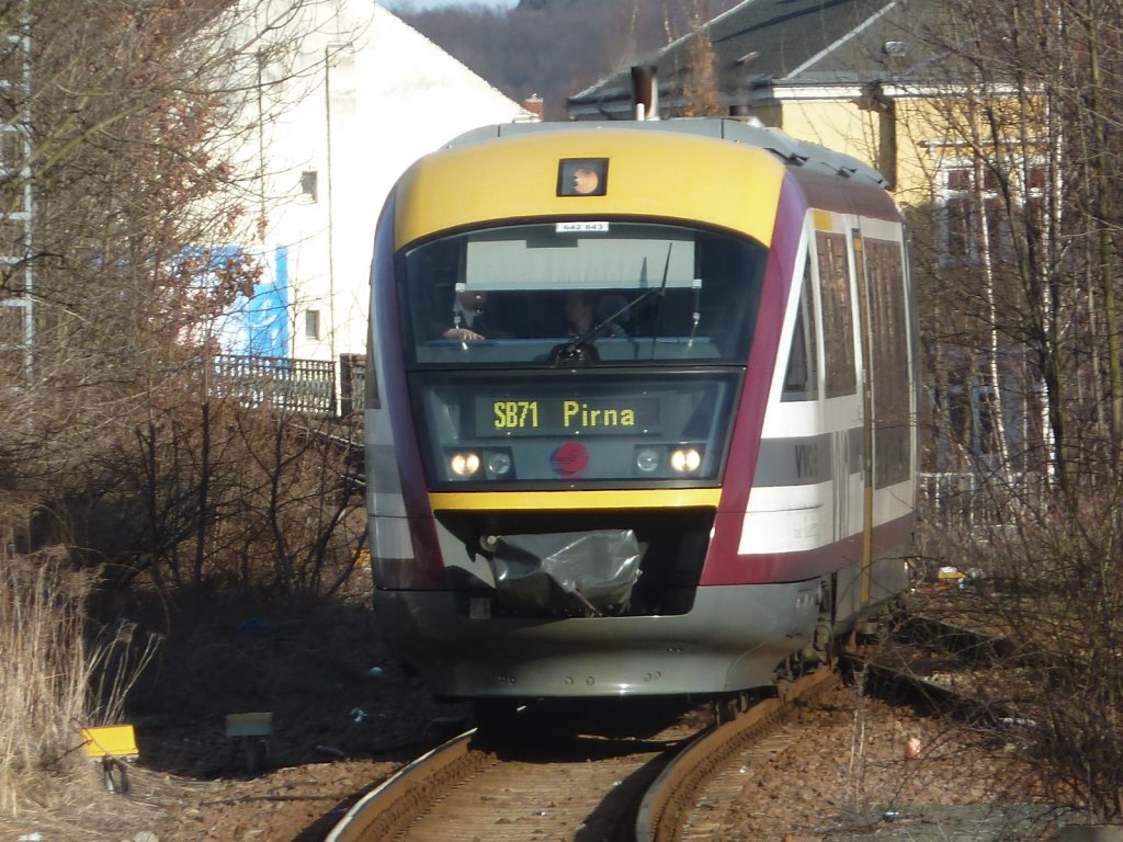 SB71 aus Schandau kommend kurz vor dem Endbahnhof Pirna.
12,02,11
