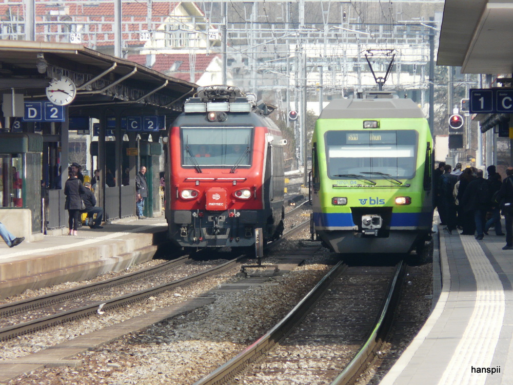 SBB / BLS - Messfahrt mit dem XTmaas 99 85 91 60 001-5 und Triebwagen RABe 525 004 im Bahnhof Burgdorf am 02.04.2013