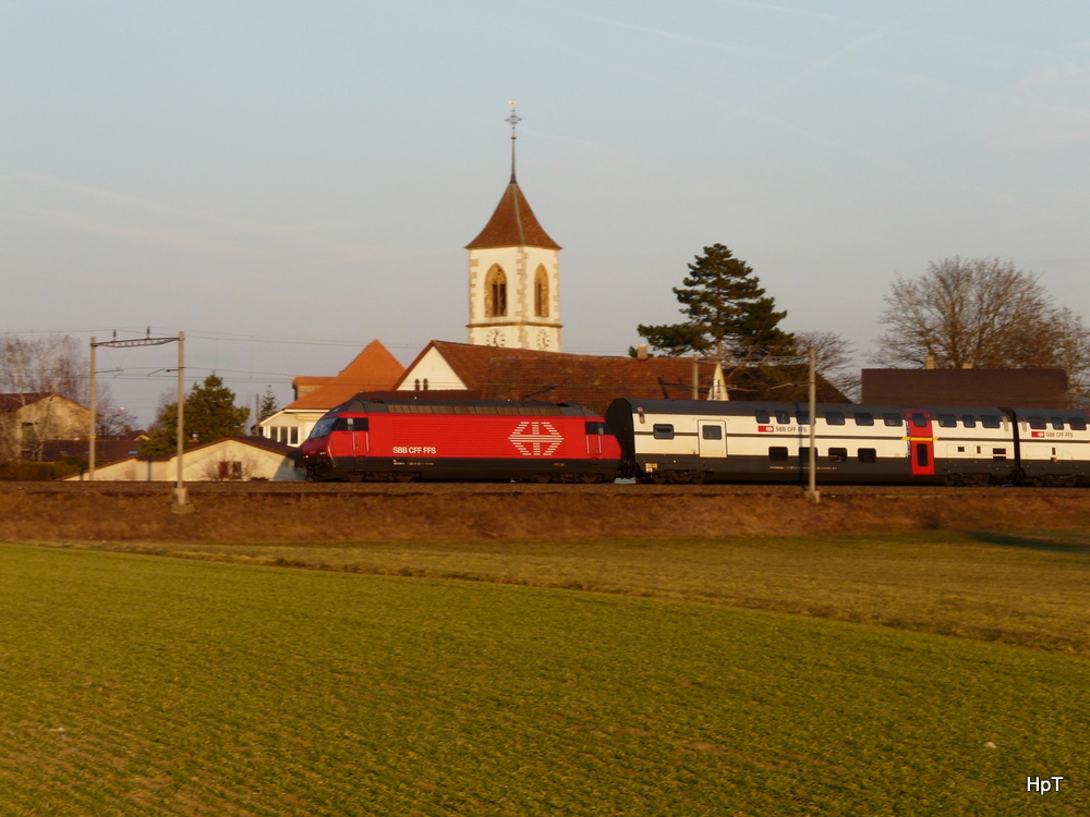 SBB - 460 mit IR Biel - Bern unterwegs bei Aegerten am 11.02.2011