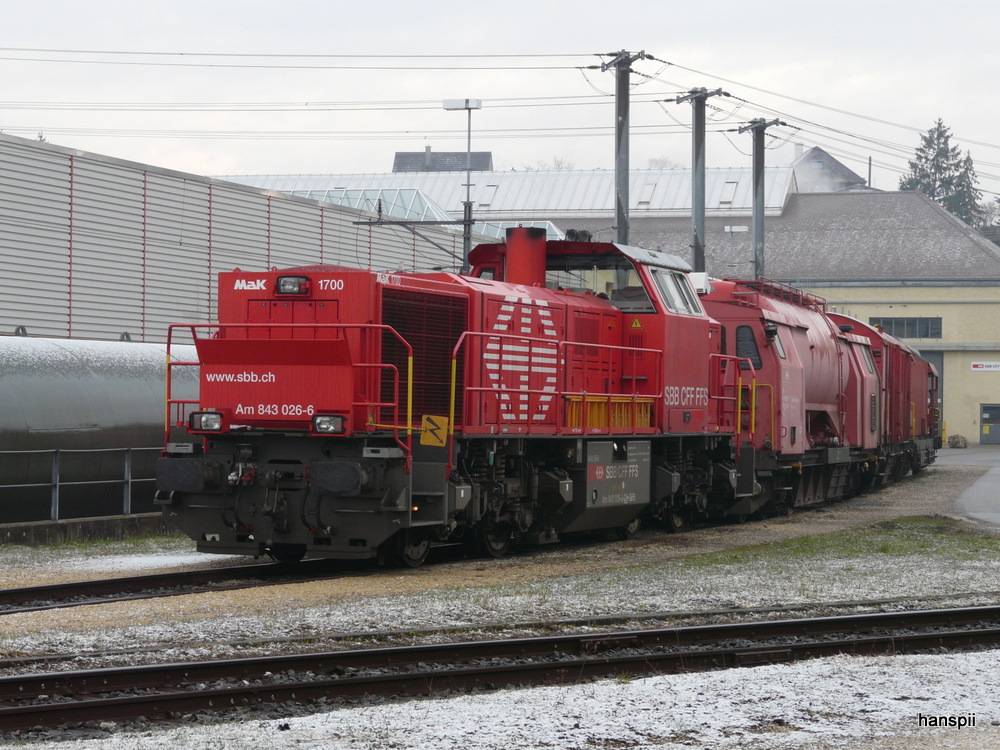 SBB - Am 843 026-6 vor dem LRZ Biel abgestellt vor dem Depot in Biel am 17.03.2013