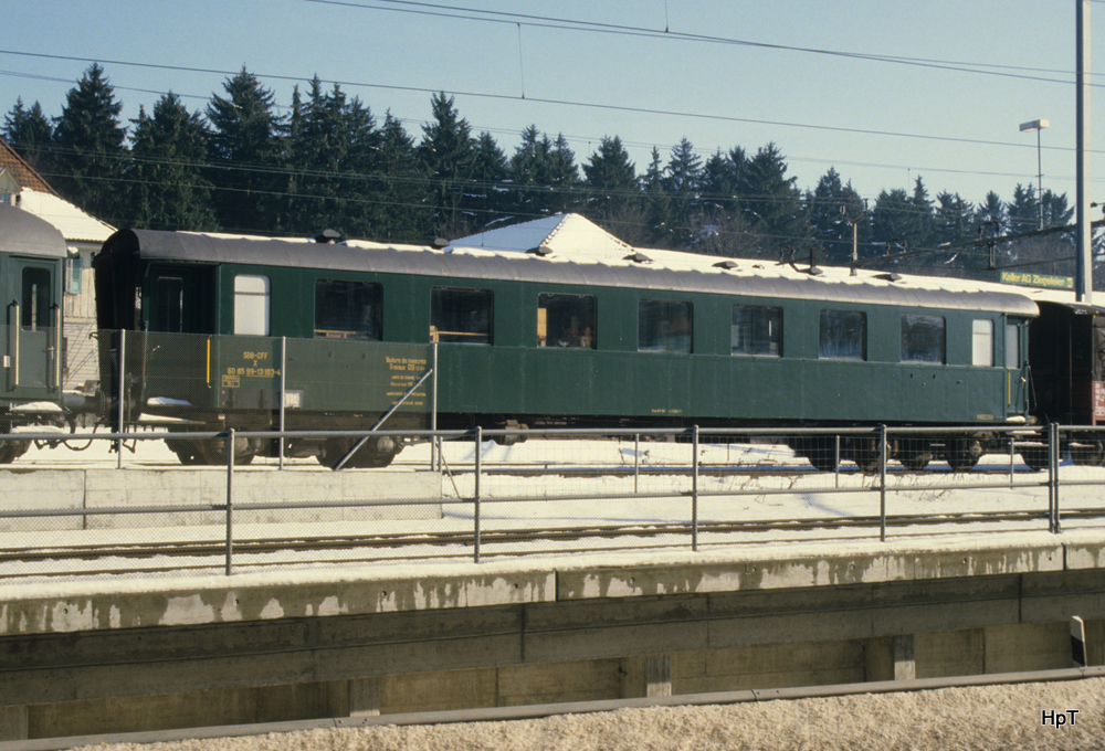 SBB - Aus dem Archiv - Dienstwagen X 60 85 99 13 103-4 in Zollikofen im Februar 1986 .. Bild ab Dia