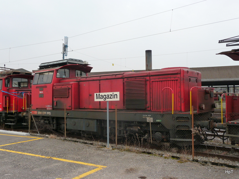SBB - Bm 4/4 18426 abgestellt in Biel am 18.03.2012