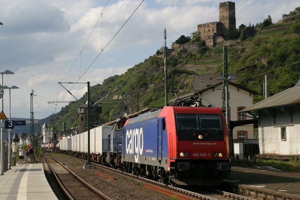 SBB Cargo 482 045 i.e. Rurtalbahn am 17.8.11 in Kaub