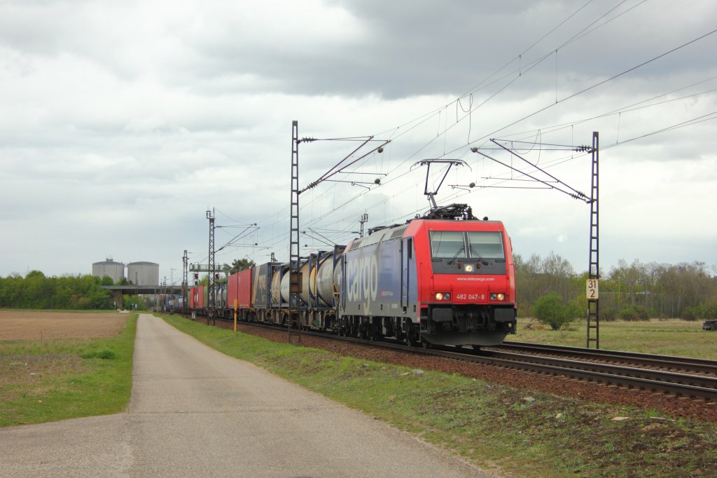 SBB Cargo 482 047-8 in Wiesental am 21.4.2012 