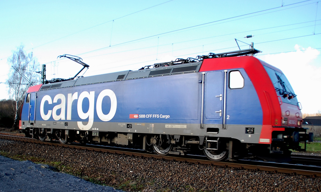 SBB Cargo-Lok 482 045-2 als Lz in Kleinenbroich. 8.2.2011