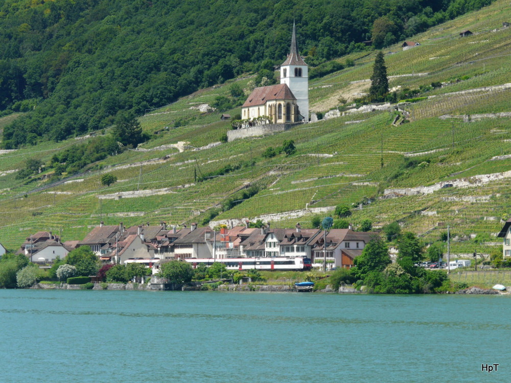 SBB - Domino Regio unterwegs am Bielersee in Ligerz am 15.06.2013