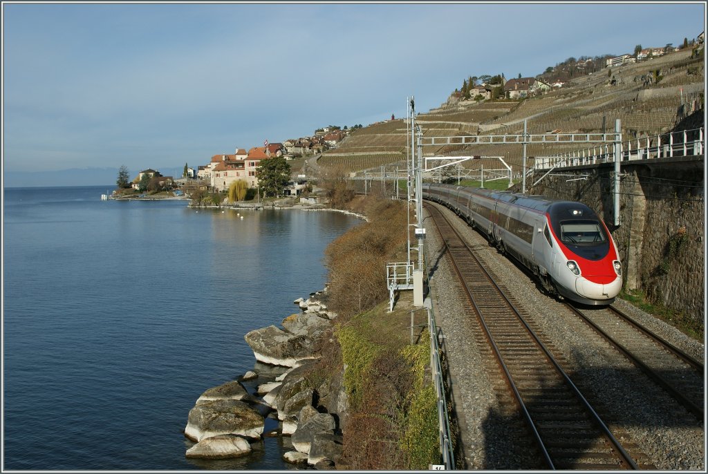 SBB ETR 610 als EC 37 nach Venezia S.L bei Rivaz am 14.03.2011.