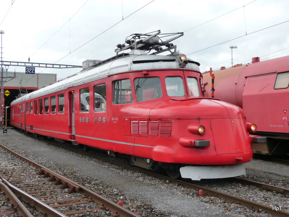 SBB - Fahrzeugausstellung bei der SBB im Depot Biel/Bienne mit dem RAe 4/8 1021 anlsslich der 150 Jahre Feier des Jurabogens am 26.09.2010