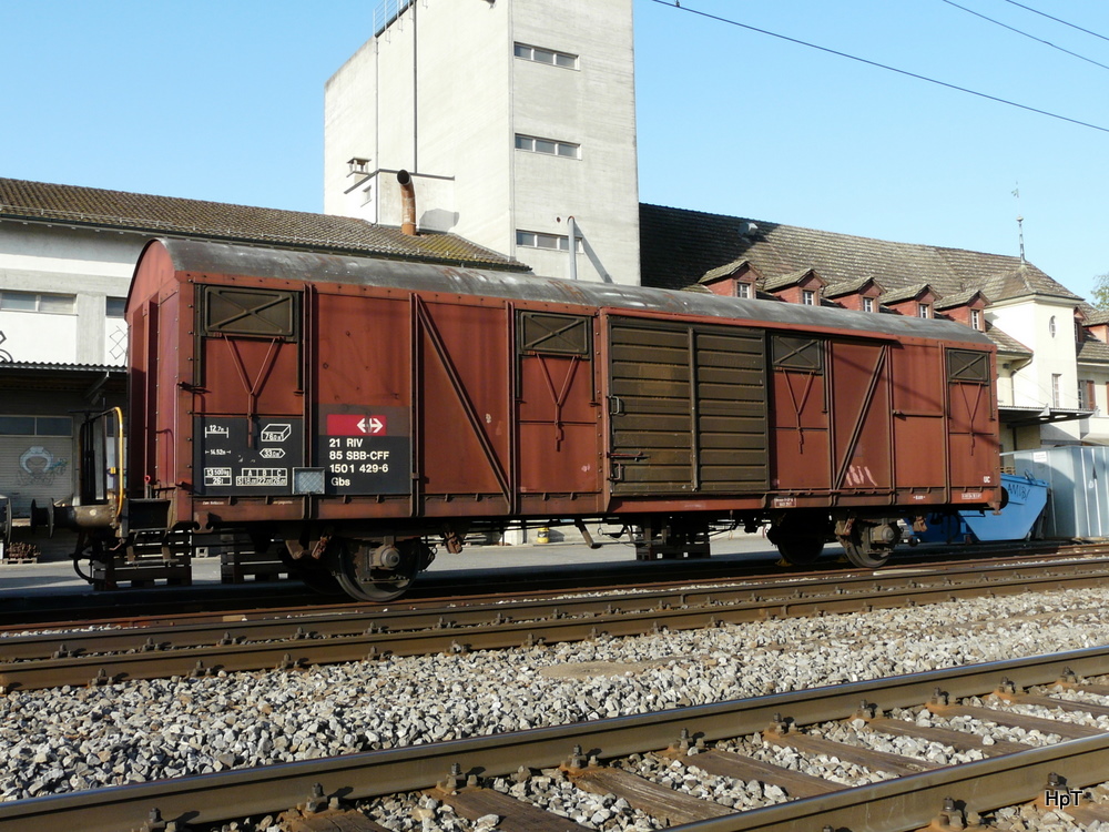 SBB - Gterwagen vom Typ Gbs  21 85 150 1 429-6 in Mnchenbuchsee am 10.04.2011