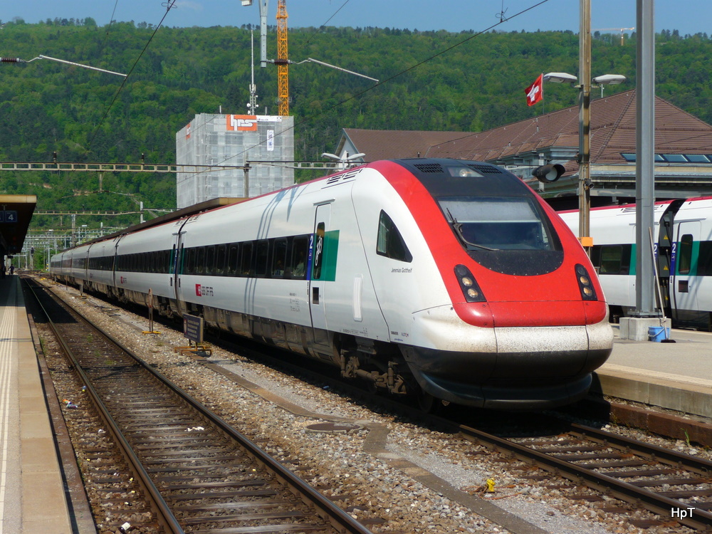 SBB - ICN Jeremias Gotthelf im Bahnhof von Biel am 25.04.2011