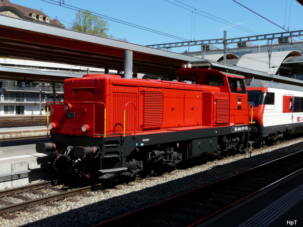 SBB - Rangierlok Bm 4/4 18415 im Personenbahnhof Bern am 09.04.2011