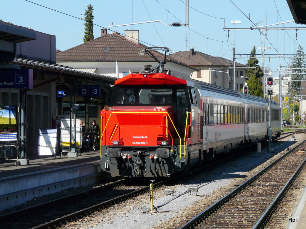 SBB - Rangierlok Ee 922 002-1 im Bahnhof von Romanshorn am 02.04.2011