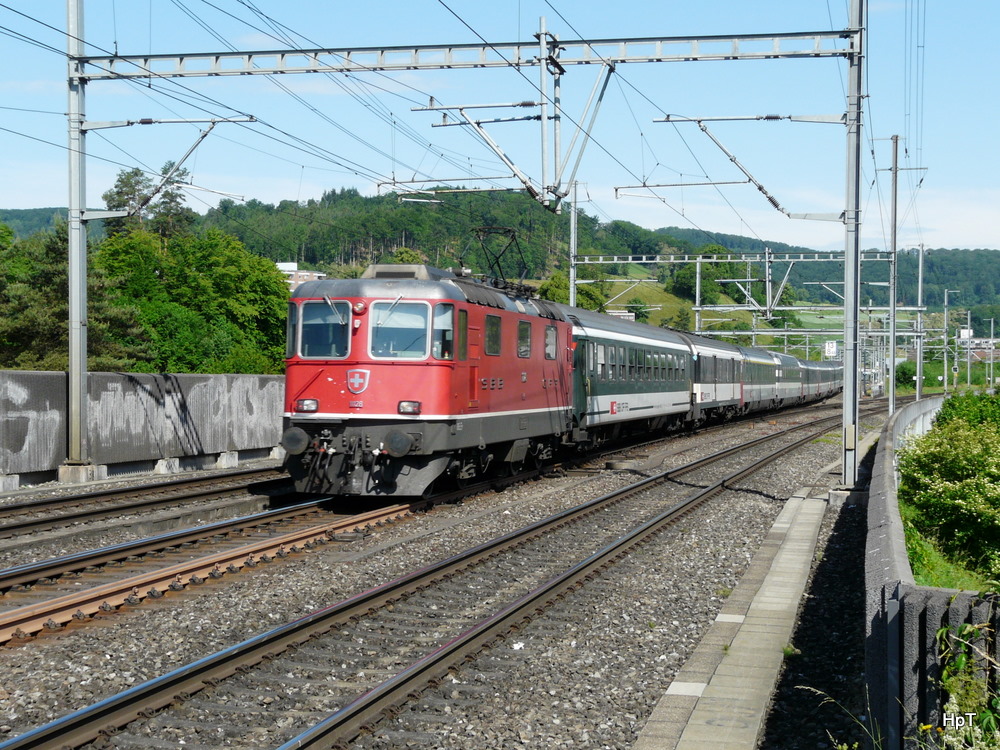SBB - Re 4/4 11128 vor IR bei der Liestal am 19.05.2011