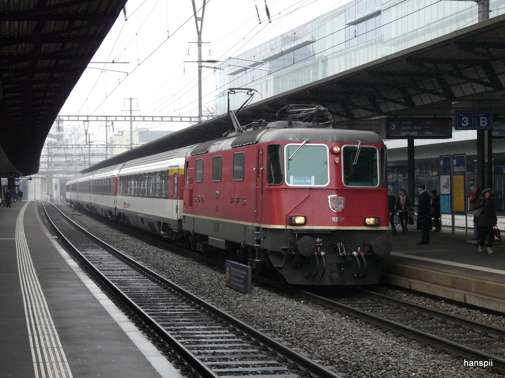 SBB - Re 4/4 11200 mit IR bei der einfahrt im Bahnhof Aarau am 25.03.2013