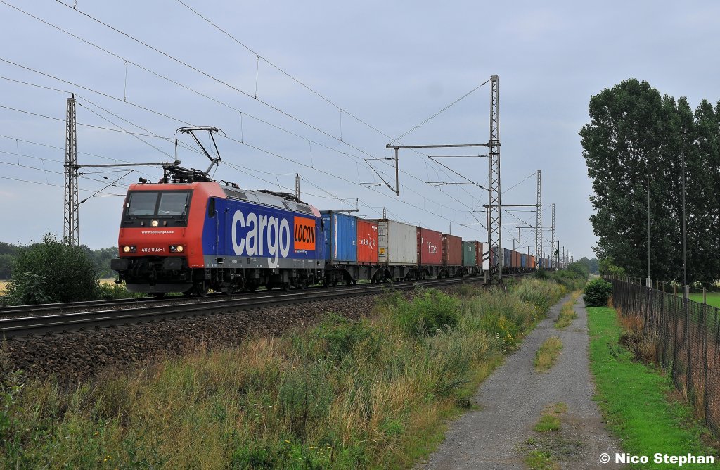 SBB Re482 003-1 von SBB/Locon mit einem Containerzug nach Bremen (06.08.10 Dedensen-Gmmer)