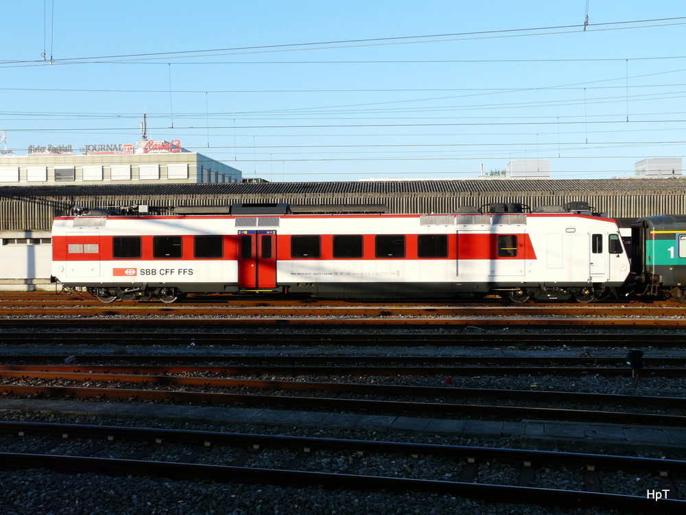SBB - Triebwagen RBDe 4/4 560 274-3 abgestellt im Bahnhofsareal von Biel am 18.05.2013