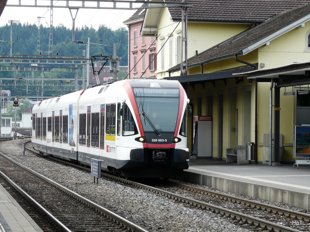 SBB - Triebzug RABe 520 003-5 bei der einfahrt im Bahnhof Emmenbrcke am 23.05.2011