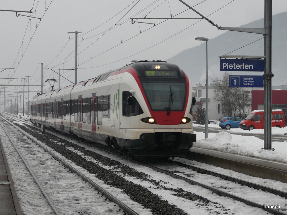 SBB - Triebzug RABe 521 015-8 als Regio nach Olten in Pieterlen am 15.12.2012