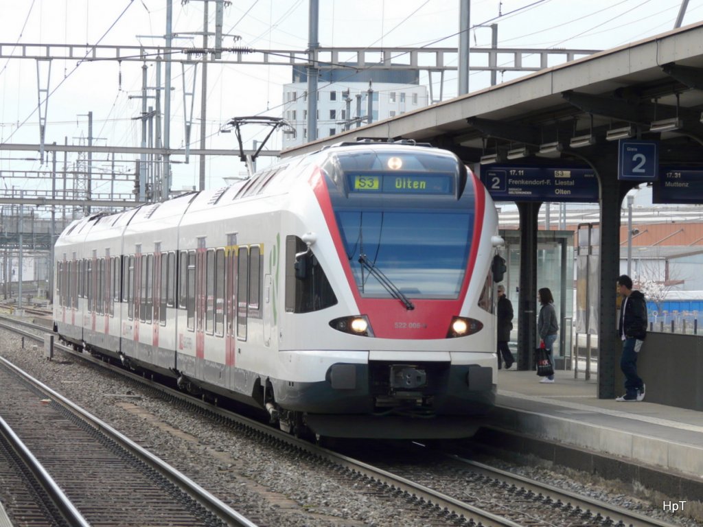 SBB - Triebzug RABe 522 006-6 unterwegs in Prattelen am 02.04.2010