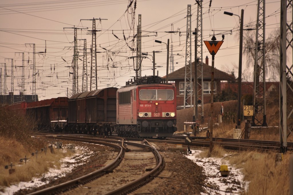 Schadwagenzug aus Rostock nach Eberswalde, Durchfahrt Stralsund Abzwg.Srg 13.02.2012