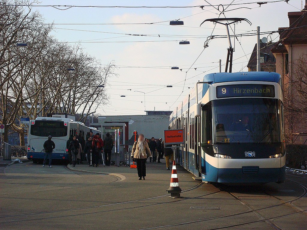 Schienen-Erneuerung in Zrich Bhf. Wiedikon. Vorzeitiges Wenden der VBZ-Tramlinien 9 und 14, bzw. Busersatz bis Endstation Triemli, 07. Mrz 2009, 16:00