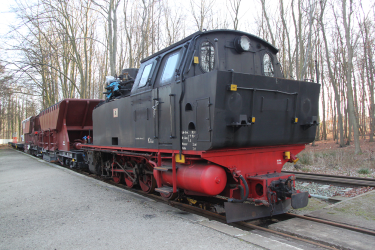Schienenersatzverkehr von Bad Doberan nach K�hlungsborn West von 01.11.2011 bis voraussichtlich 04.04.2012,Molli-Lok 99 2331-9 abgestellt im Bahnhof Heiligendamm.15.01.2012