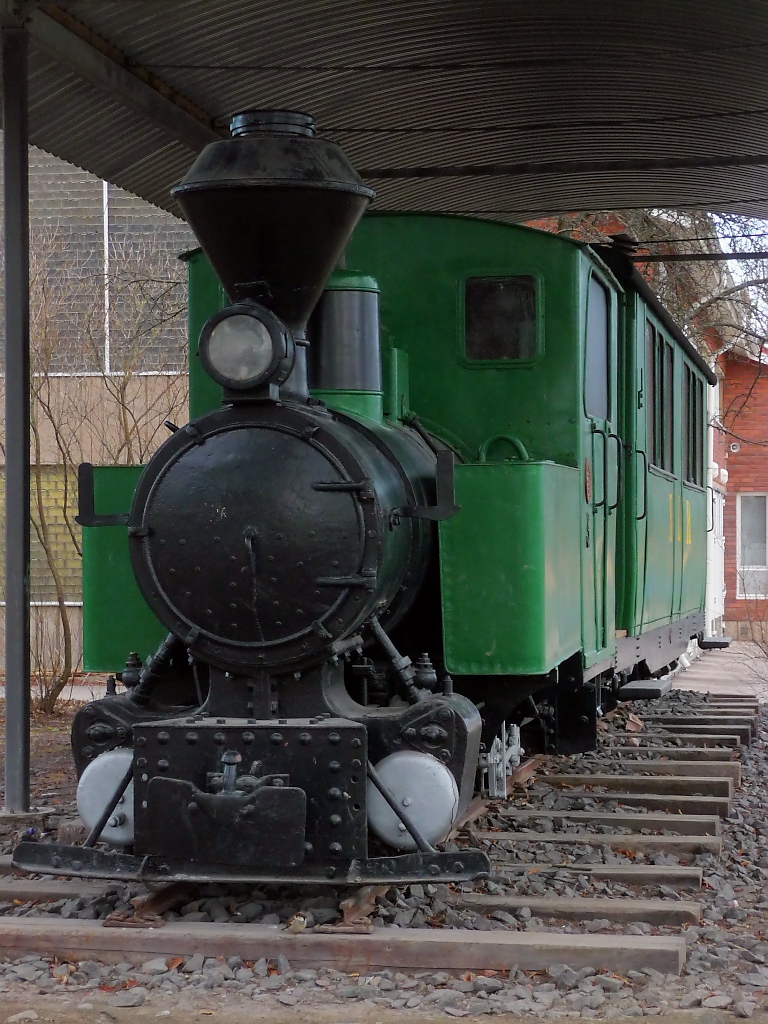 Schmalspur-Dampflok 3, eine 0-6-2T der RLR (Riihimki–Loppi-Bahn), gebaut von Tampella als #188 im Jahr 1912. Aufgestellt in Riihimki, 29.4.13 