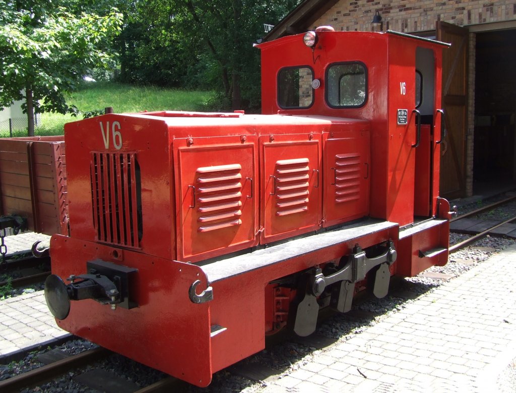 Schmalsrur Diesellok Typ Ns3h am 11.07.2010 im Museum Asbach (Ww). Die Lok wurde 1957 von Lokomotivbau Karl Marx, Babelsberg gebaut (Fabriknummer:  249238) und hat eine Motorleistung von 60 PS.