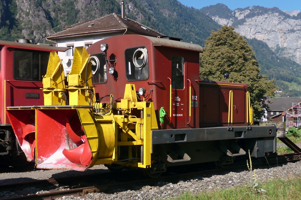 Schneefrse XTm 102 im Depot Erstfeld, 1.10.2011 