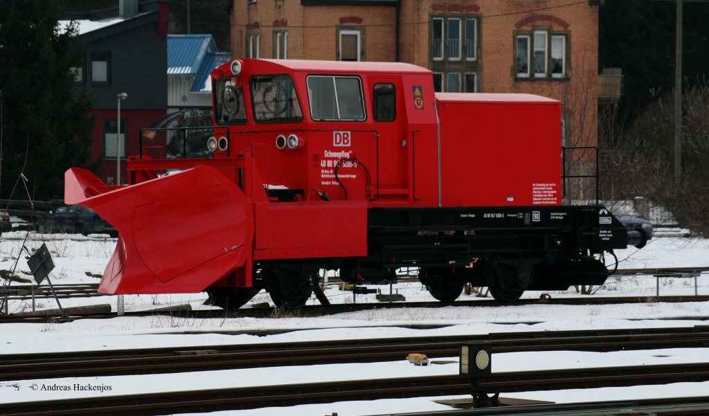 Schneepflug 40 80 947 5206-5 in Villingen 13.3.10. Das Bild entstand legal mit etwas Tele!