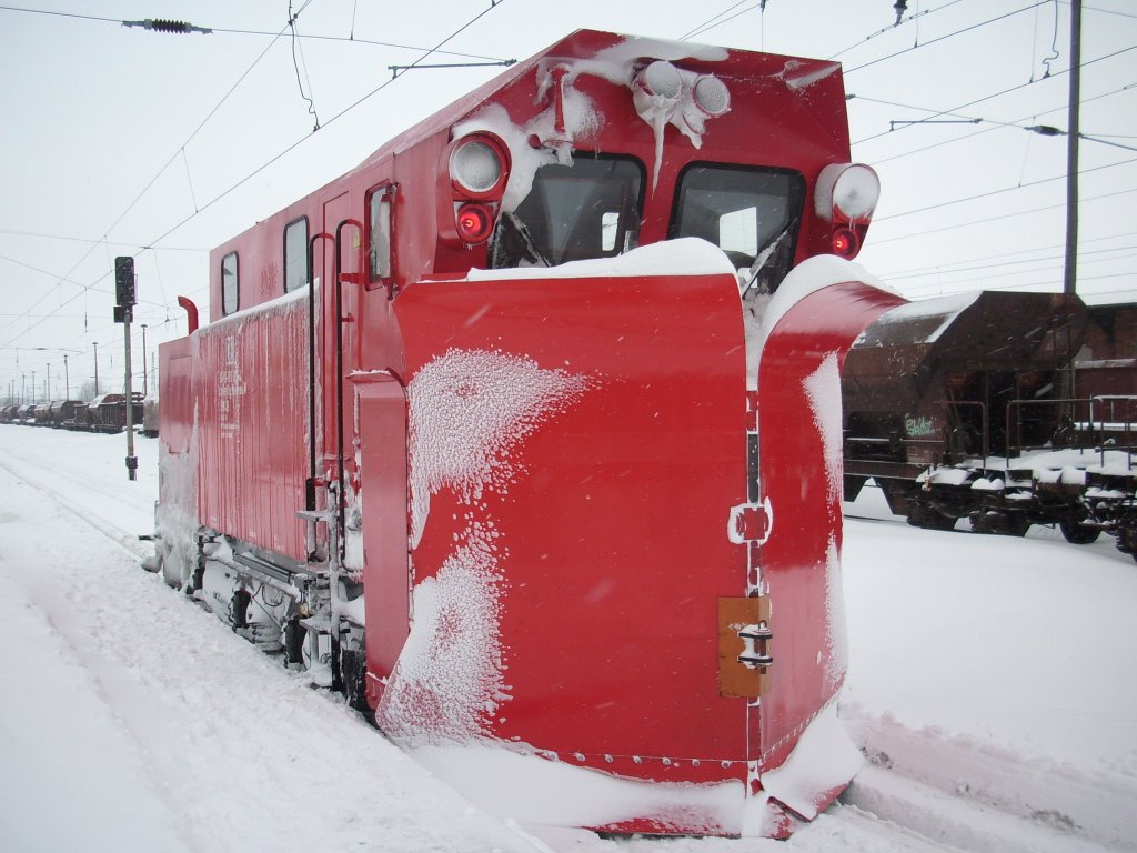 Schneepflug 80-80-970 5010-4 Standort:Arnstadt am 12.Februar 2010 in Bergen/Rgen.
