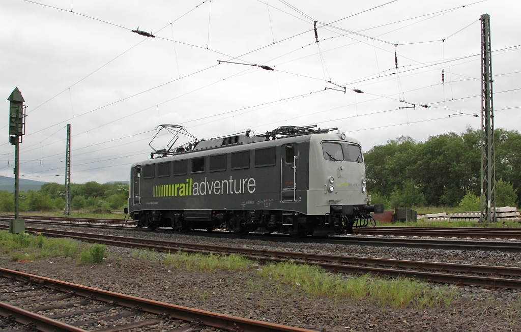 Schon wieder eine Sichtungs-Premiere: Am 12.05.2012 kam die 139 558-1, die jetzt im frischen Railadventure Design unterwegs ist, als Tfzf in Richtung Sden durch Eschwege West.