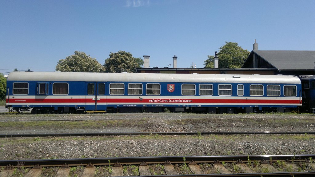 SDC Mess-Wagen auf Gleis Messung in Bhf. Kladno in 19. 5. 2012.