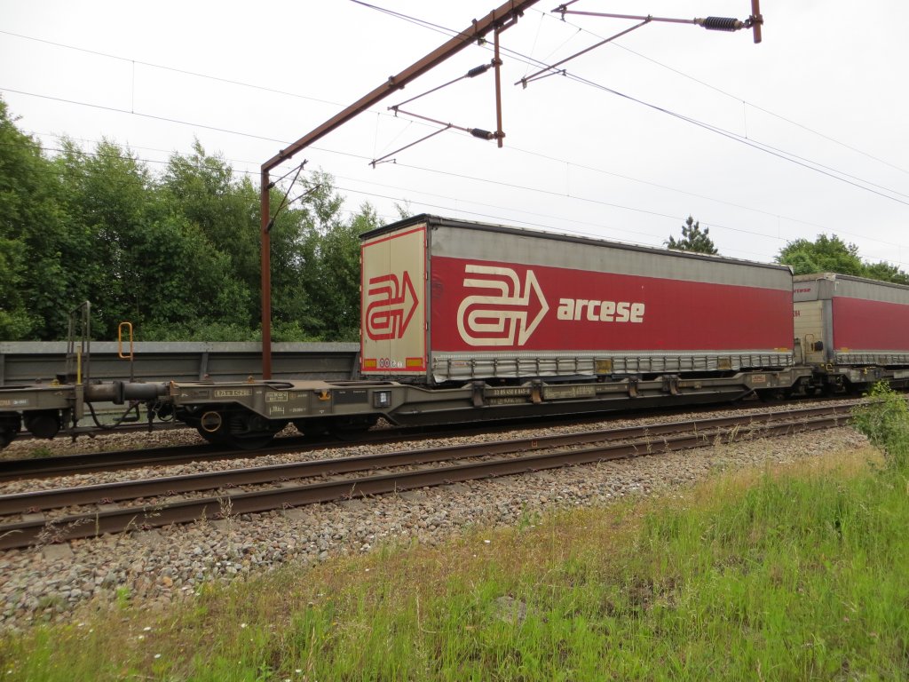 Sdgnss, 33 RIV, 85 CH-HUPAC, 450 6 845-8, Ejby, Fyn, 17 jun 2013