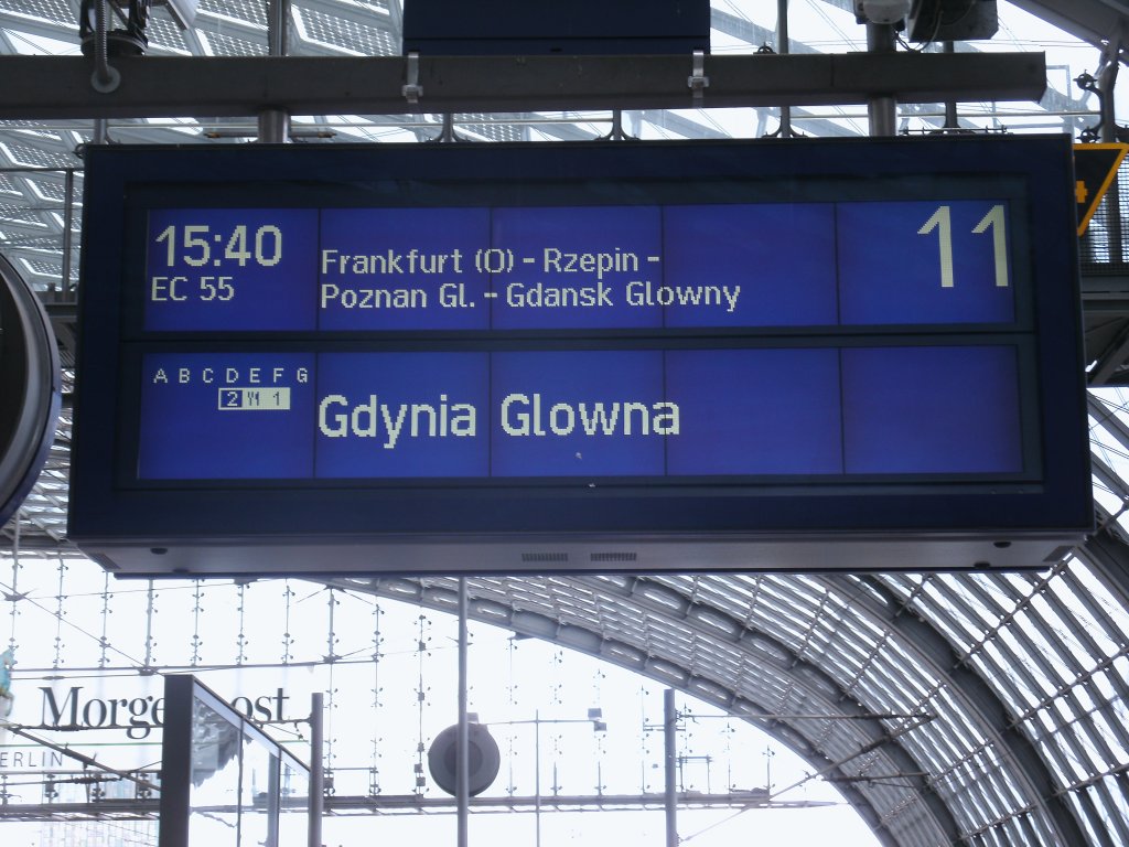 Seit Juni 2012 gibt es wieder eine direkte Zugverbindung von Berlin nach Gdynia.Am 14.Juli 2012 wurde der EC55 im Berliner Hbf angezeigt.