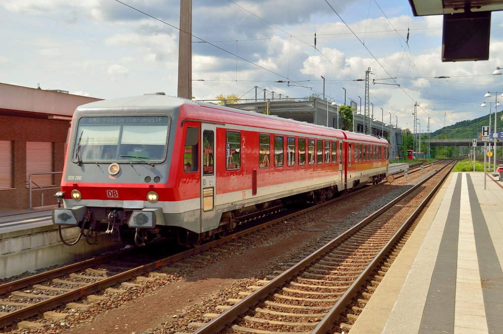 Seitenansicht von 628 622 an Gleis 1 in Neckarelz. 30.5.2013