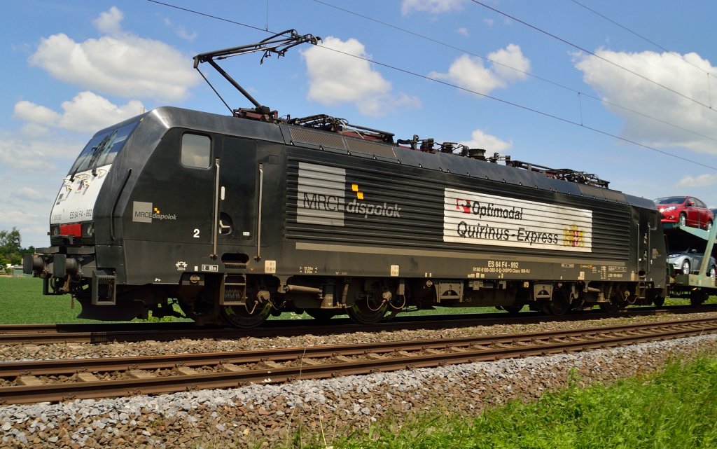 Seitenansicht der MRCE 189 092-0 mit dem Quirinus-Express Logo auf der Kbs 465 am  25.5.2013 in Richtung Rheydt fahrend bei Jchen.