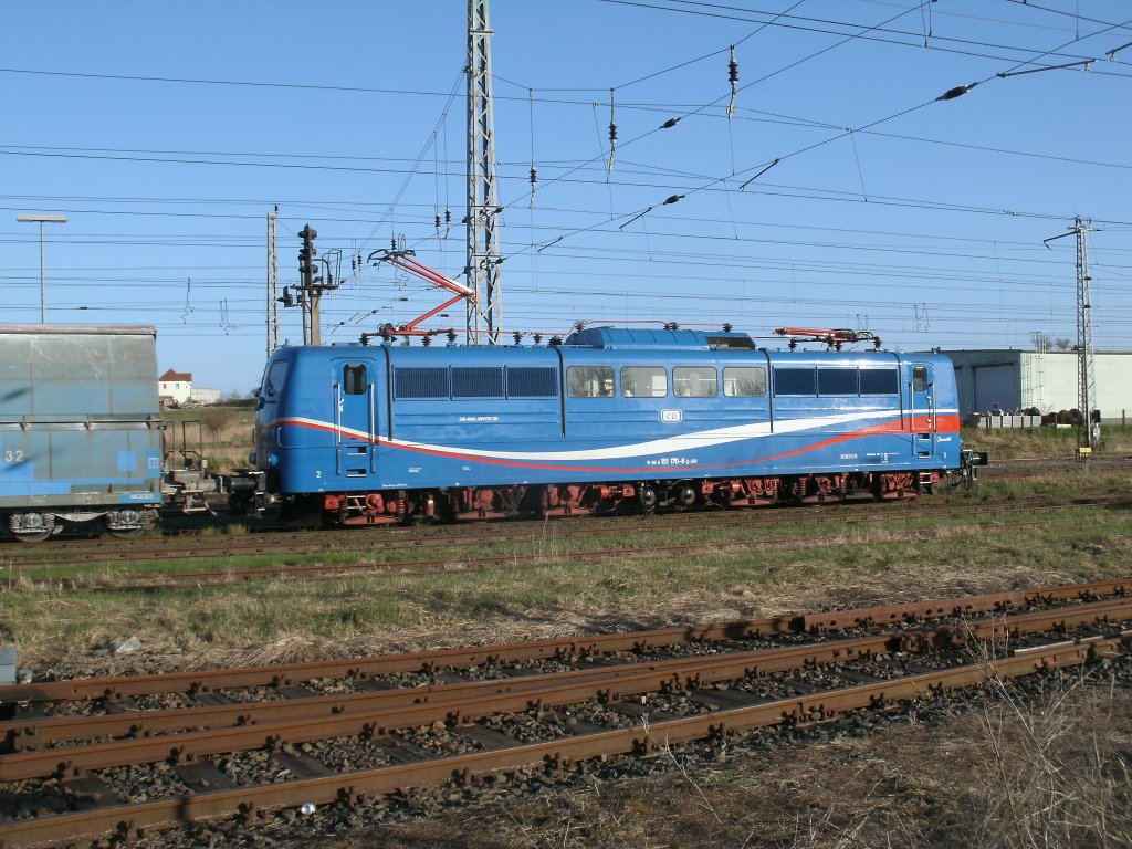 Seitenansicht von der SRI 151 170,am 01.Mai 2013,bei der Ausfahrt aus Bergen/Rgen.