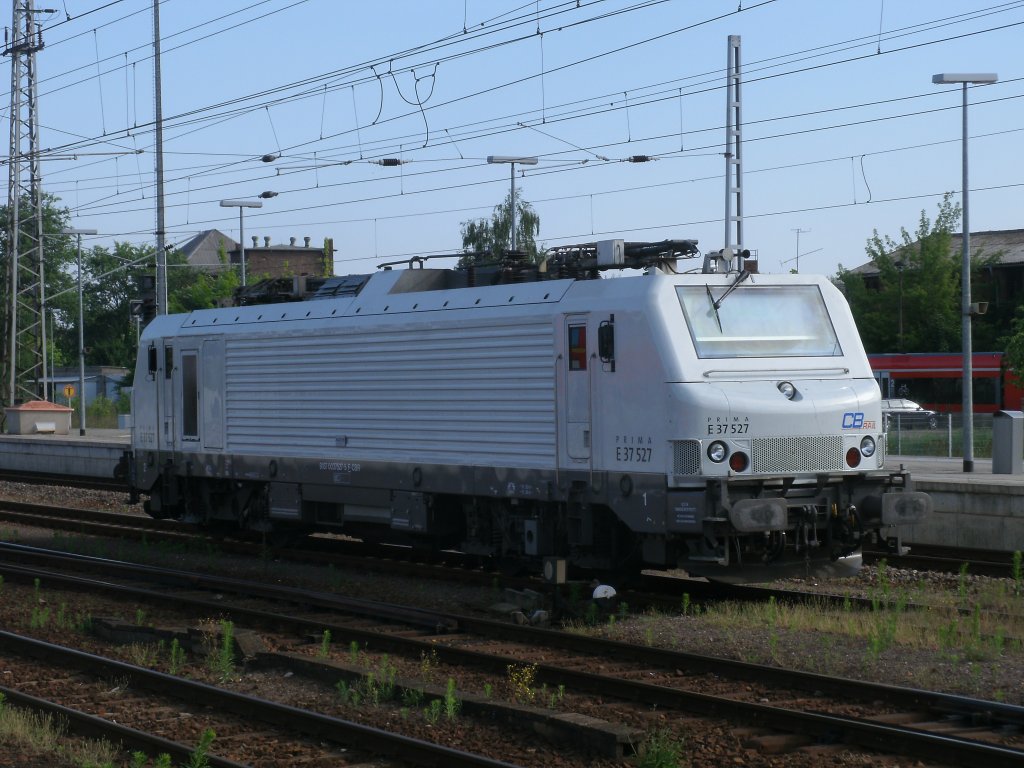 Seltener Gast:die Franzsische PRIMA 37527,am 12.Juni 2011,im brandenburgischen Angermnde.