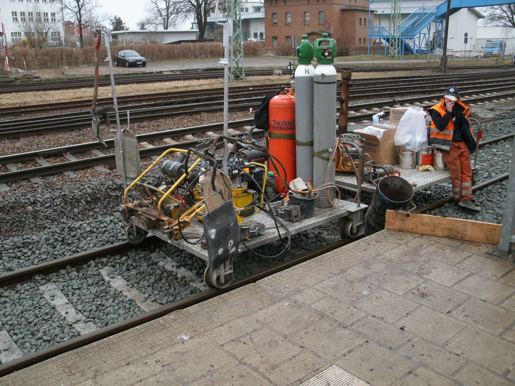 Seltenes Bahngefhrt am 03.Februar 2011 in Bergen/Rgen.