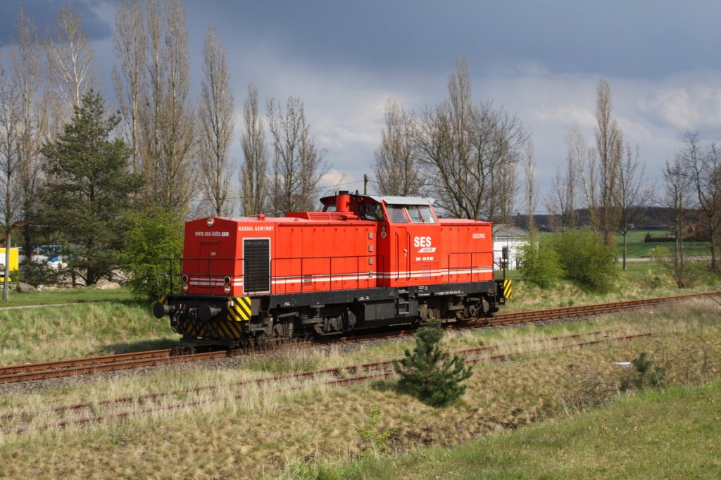 SES 293 005 mit Georg zwischen Hagenow und Wittenburg. 20.04.2012