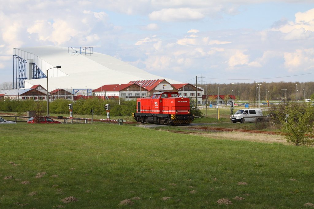 SES Logistik in Wittenburg vor dem Snow Funpark. 20.04.2012