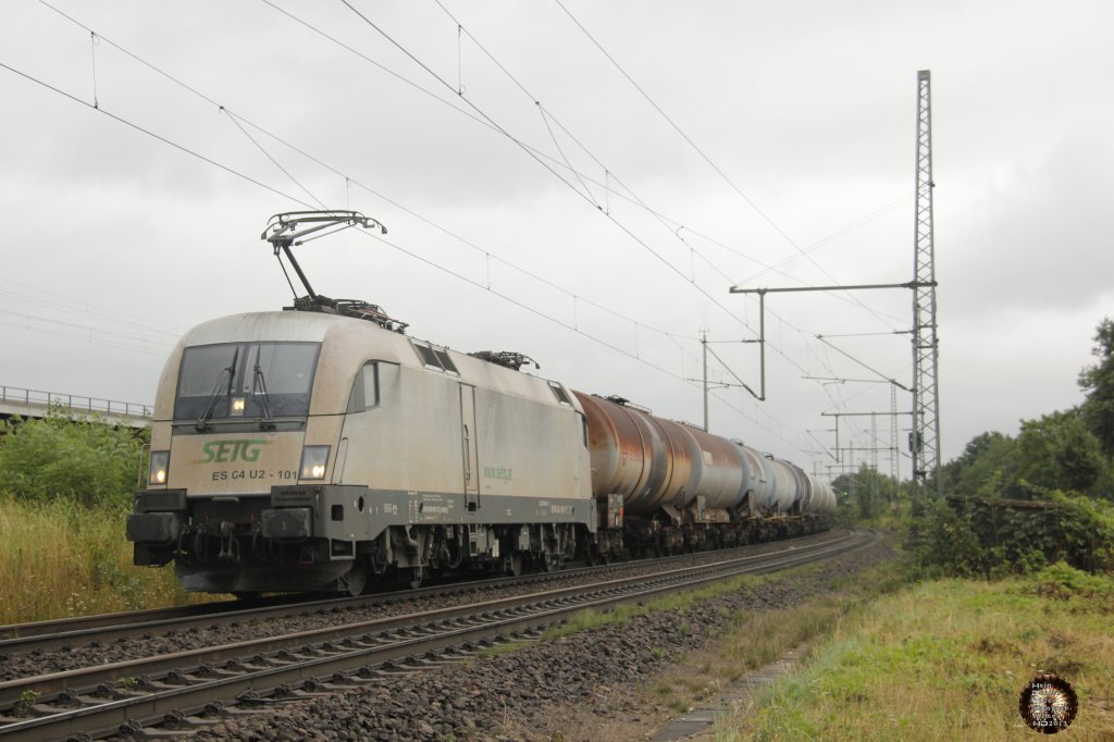 SETG 182 101/ES 64 U2-101 mit Kesselzug in Porz-Wahn, August 2013.
