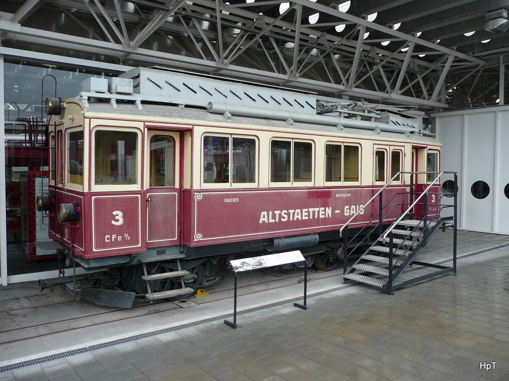 SGA - Zahnradtriebwagen CFhe 3/3  3 Ausgestellt im VHS in Luzern am 19.03.2011